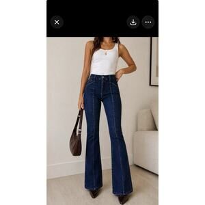 7 For All Mankind Sz 28 Medium Wash Center Seam Front Btm Slit Pockets Midrise